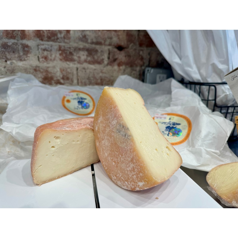 Serra da Estrela DOP – raw ewes milk  (Portugal, quarter wheel 8oz)